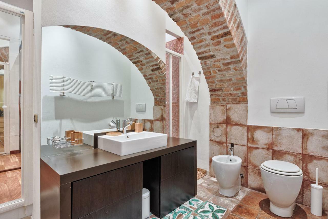 Moleloca - La Casa Del Toro Турин Экстерьер фото